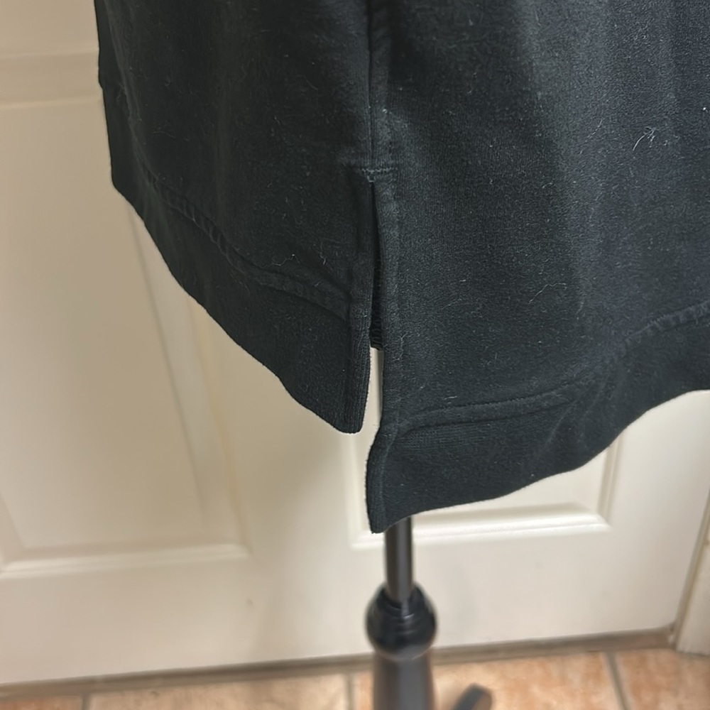 Victoria Sport Black Long Sleeve Sweatshirt Medium, EUC - Picture 8 of 10